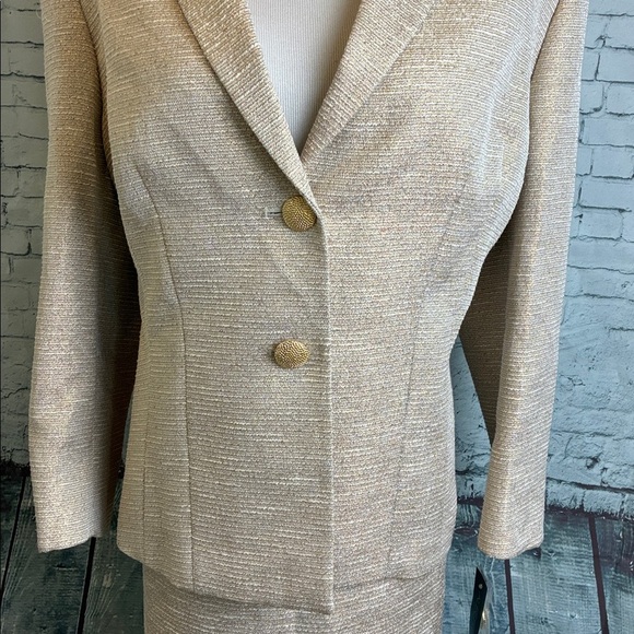 Albert Nipon NWT 2-Piece Skirt Suit Plus Sz 18 Cream Metallic Gold Office Work - Picture 5 of 15